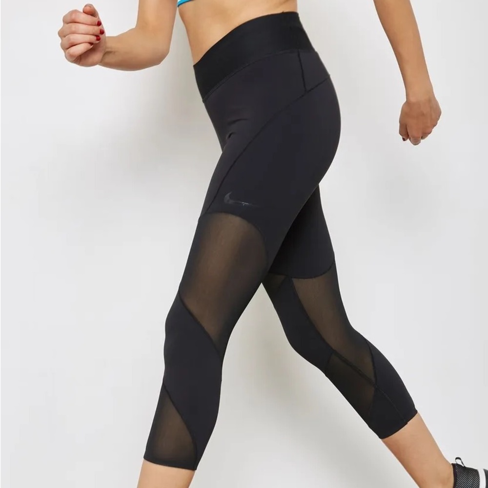 Nike Women Lux Crop Training Leggings